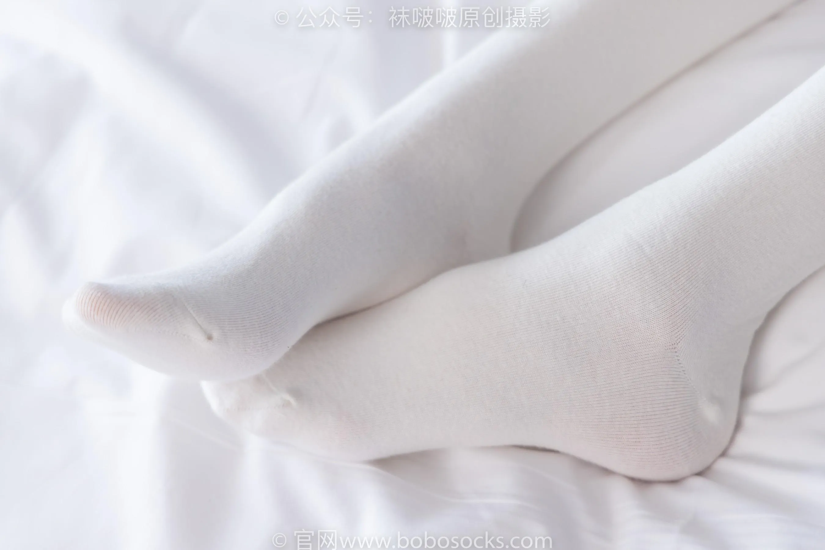 [BoBoSocks袜啵啵]NO.229 稚予-板鞋、皮鞋、两双大腿袜 [68P]插图2